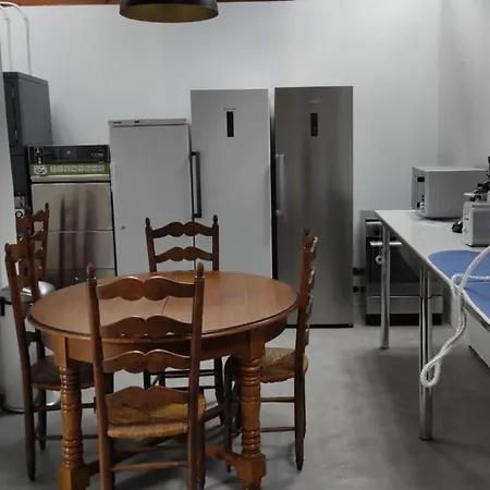Mobil-home Confortable Avec Terrasse - 4 Personnes - Api-1-52-1277